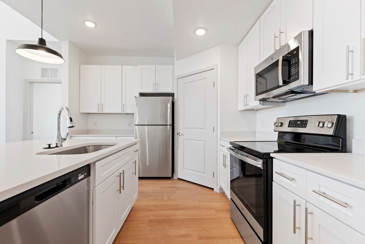 The Station Apartments at Gateway Image 7