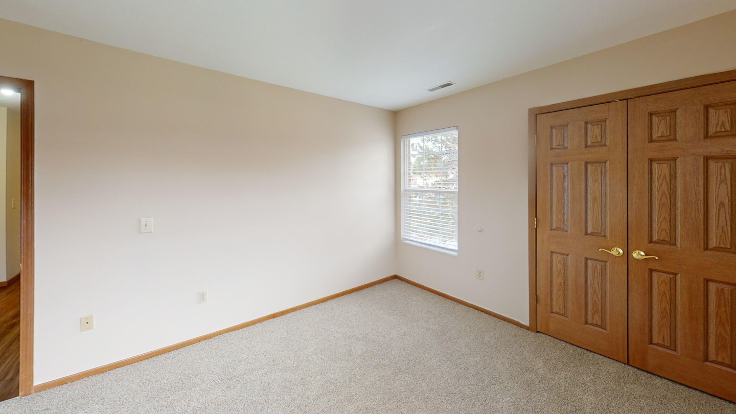 Duck Creek Apartments Image 3