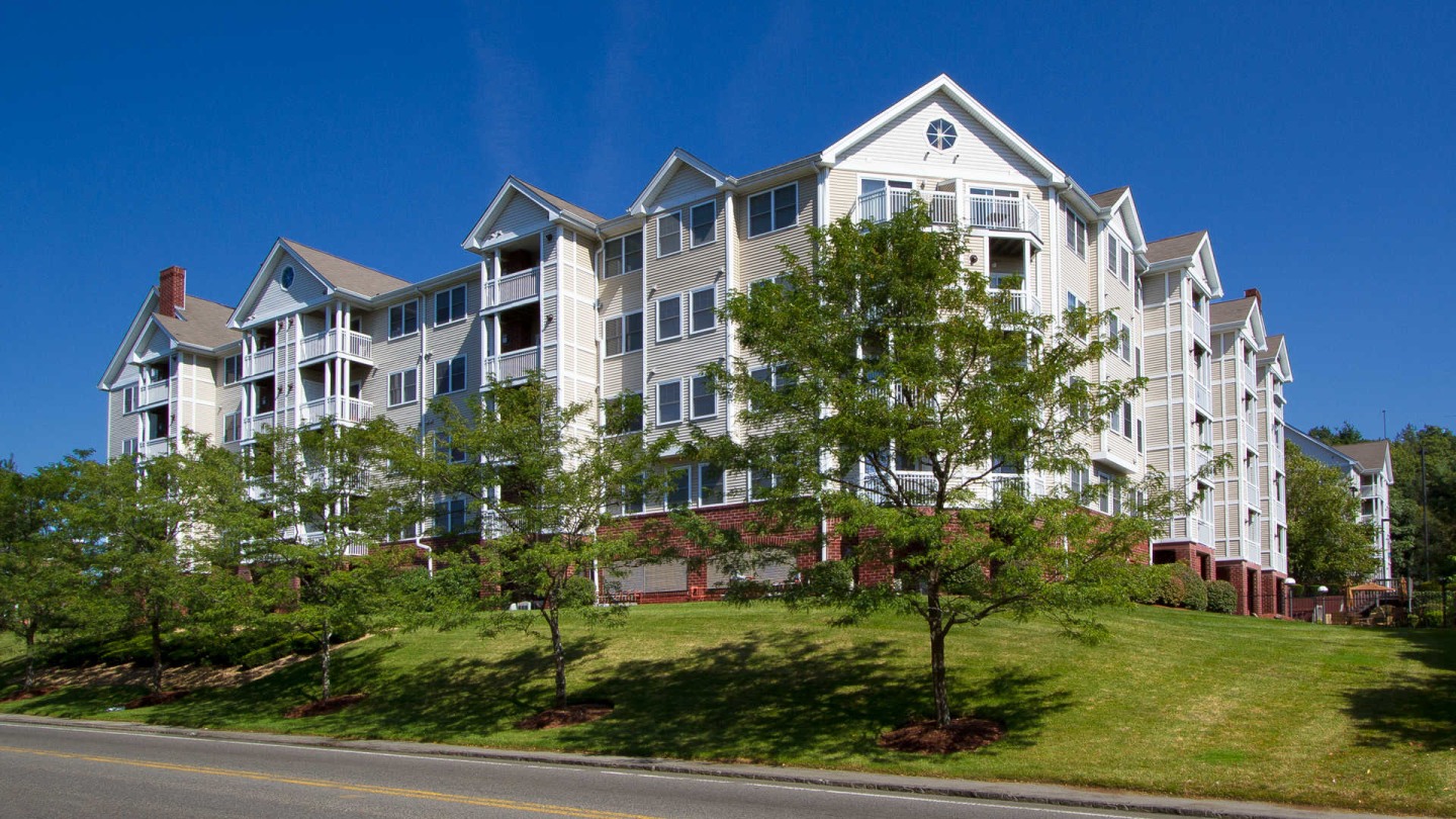 Rosecliff Image 20