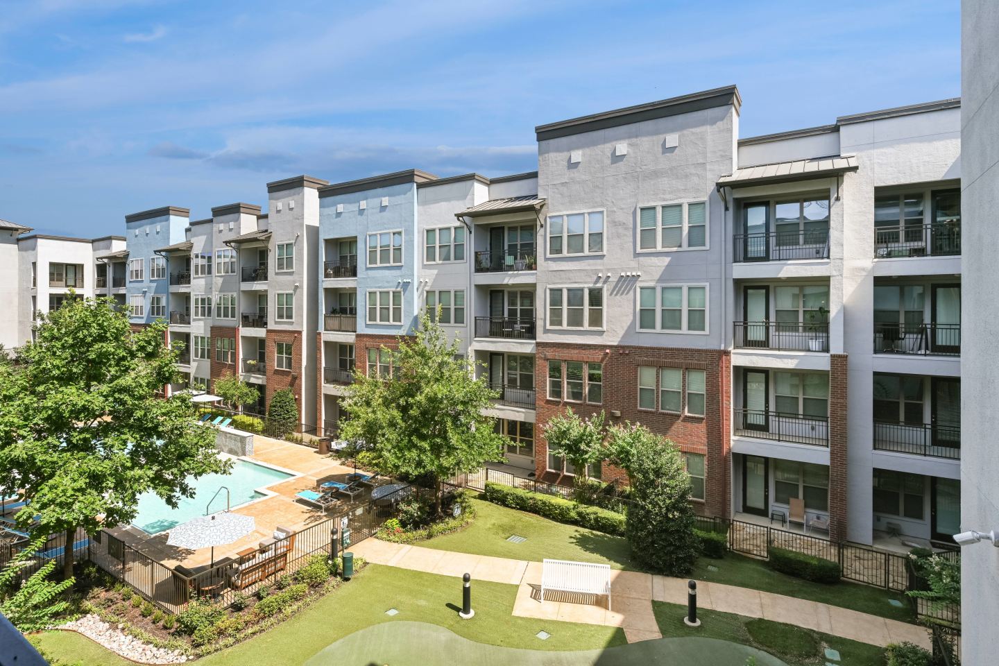 Flats at Frankford Station Image 16