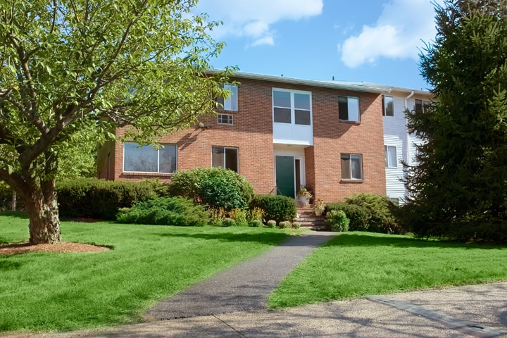 Ridgecrest Village Image 3
