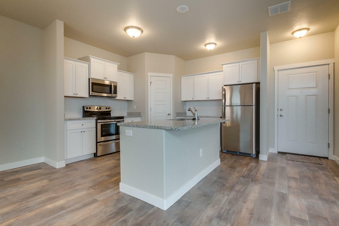 Kensington Apartments Image 41