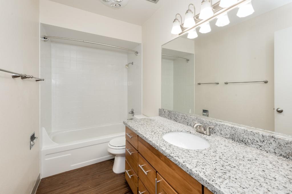 Royal Greens Apartments Image 19