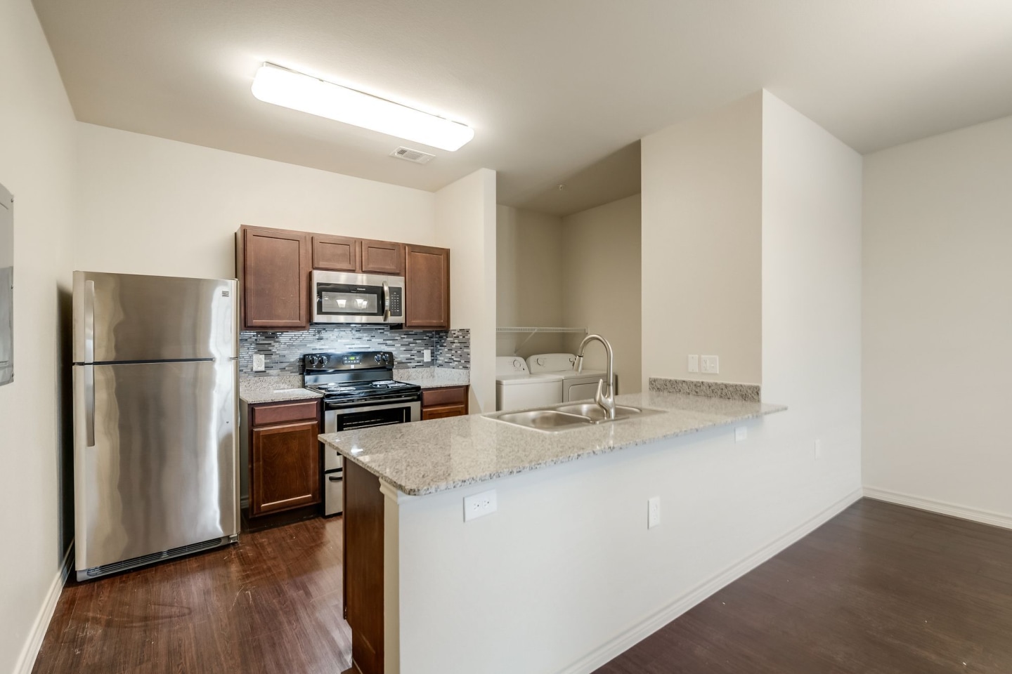 Majors Place Image 27