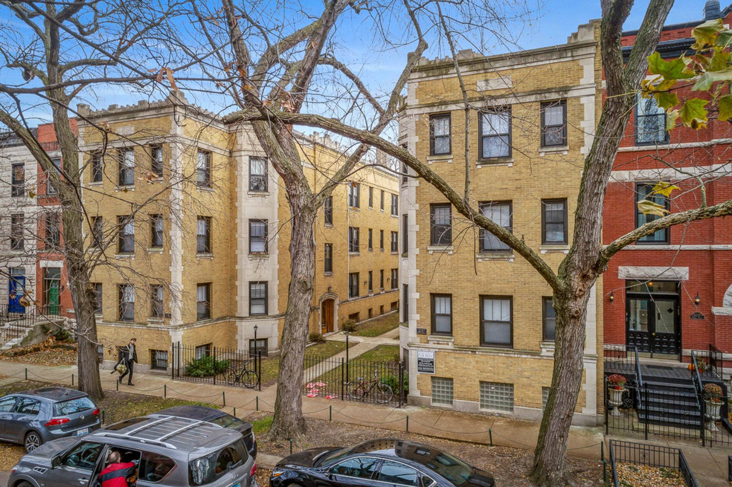 2237-41 N Bissell Image 1