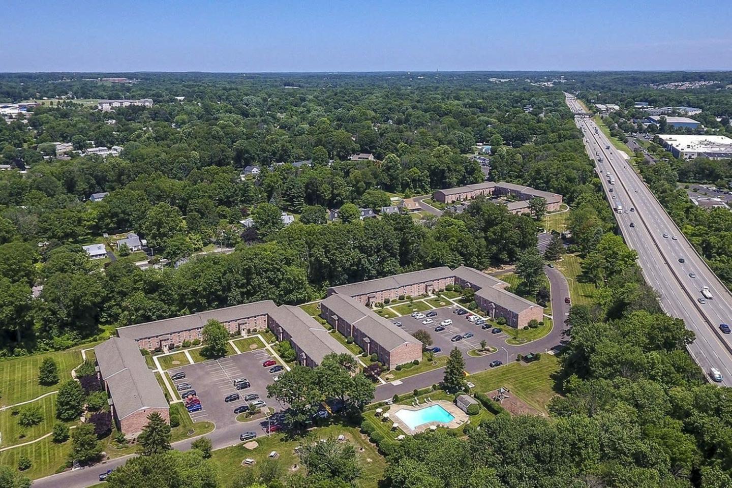 Village Green Apartments Image 5