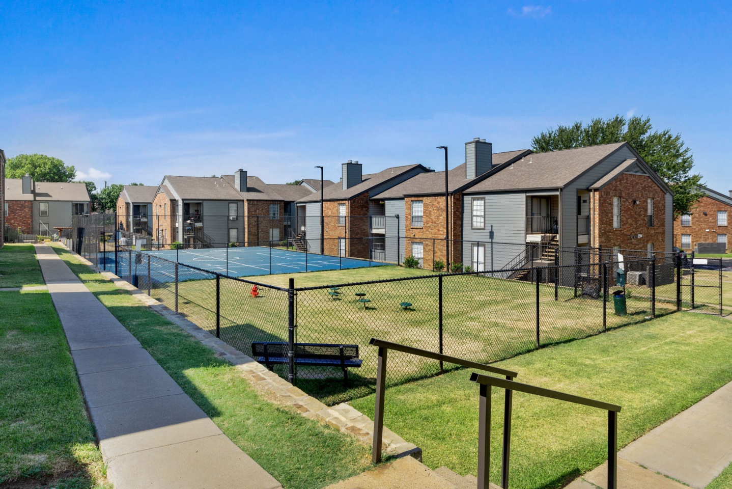 Crossroads at Arlington Apartments Image 11