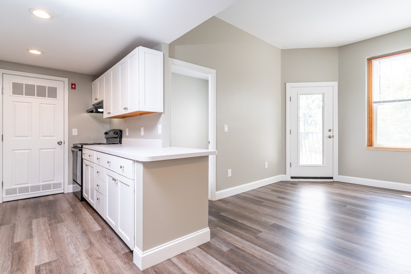 Townhouse Apartments Image 1