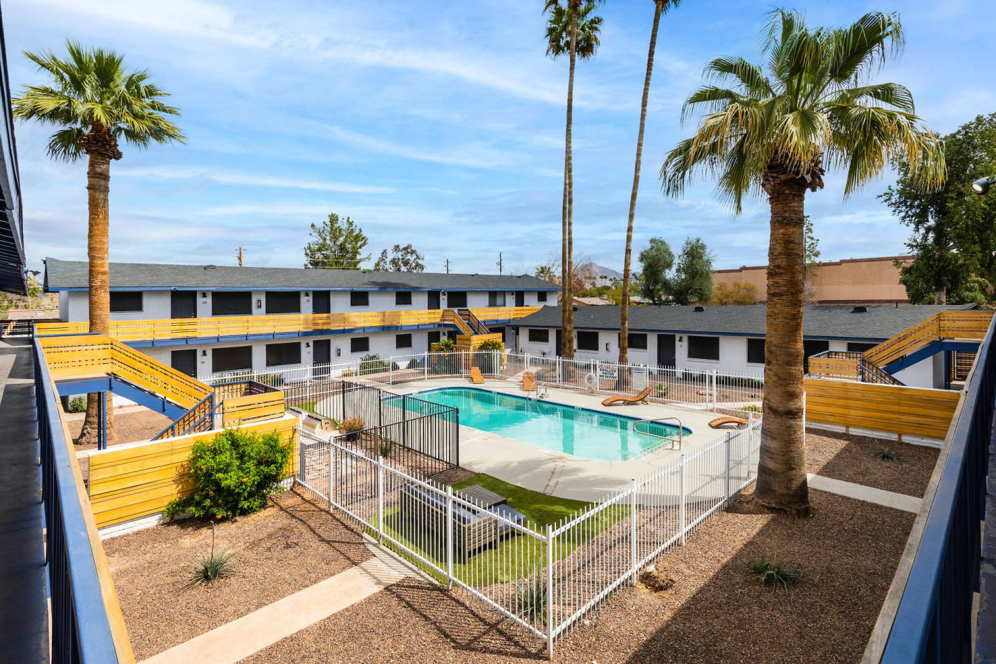 Camelback Village Apartments Image 35