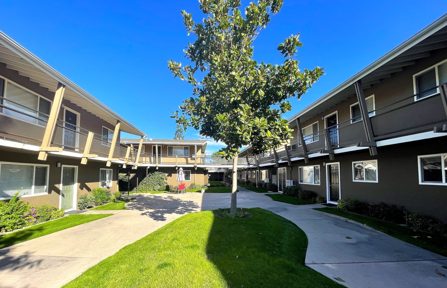 Towne Centre at Orange Image 6