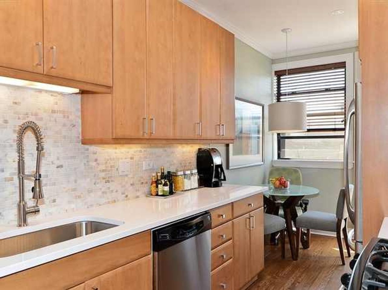 622 W. Roscoe Apt. Image 4