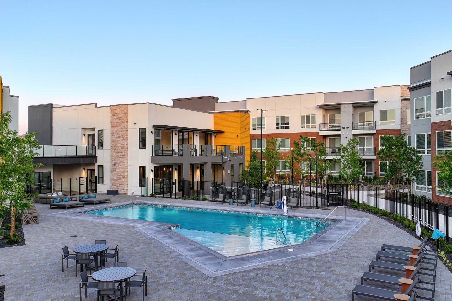 Halcyon Apartments Image 51
