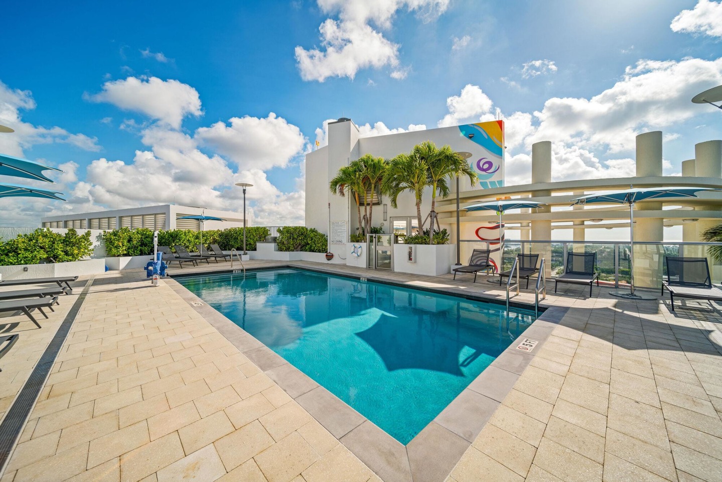 1818 Park Image 21