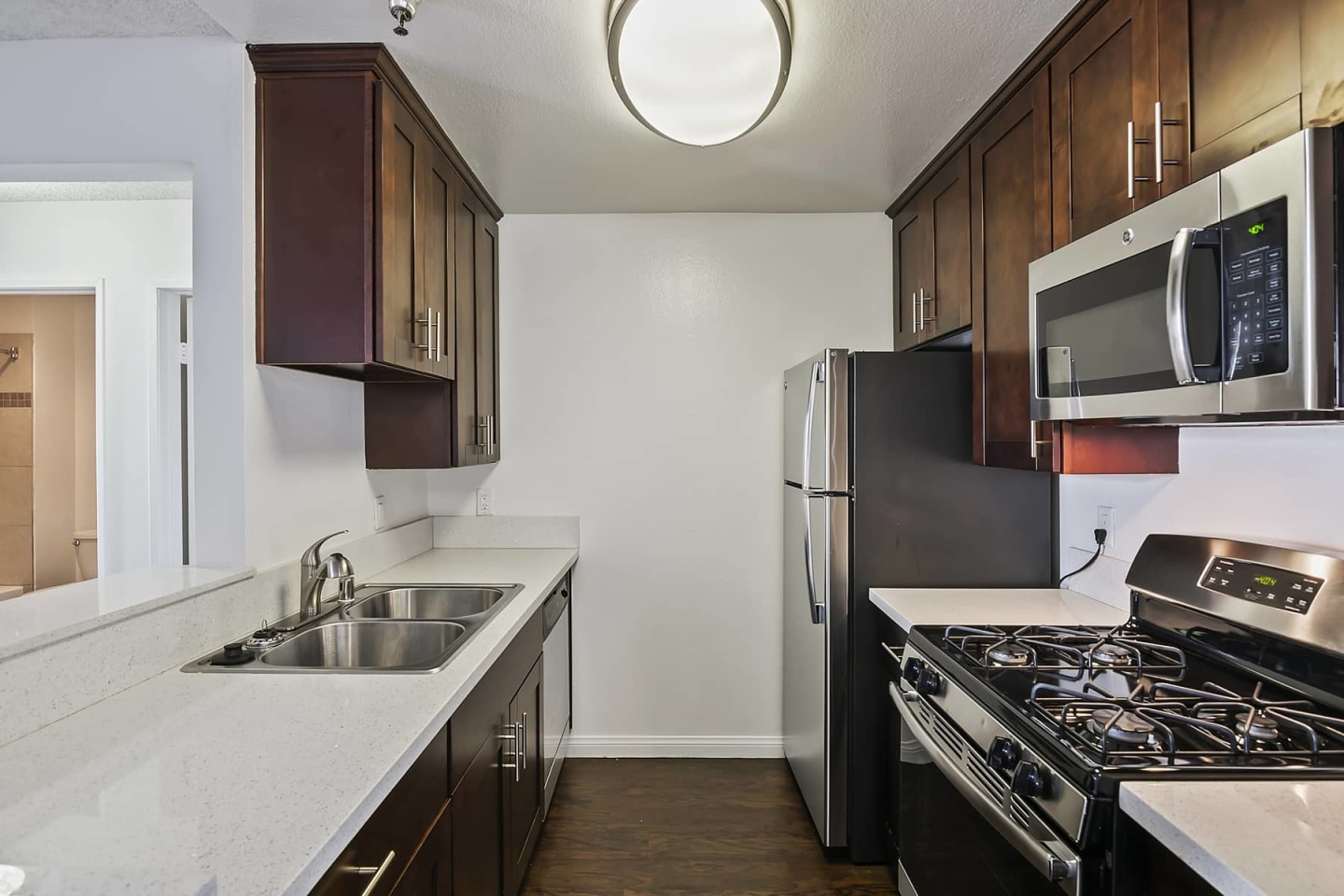 The Jessica Apartments Image 14