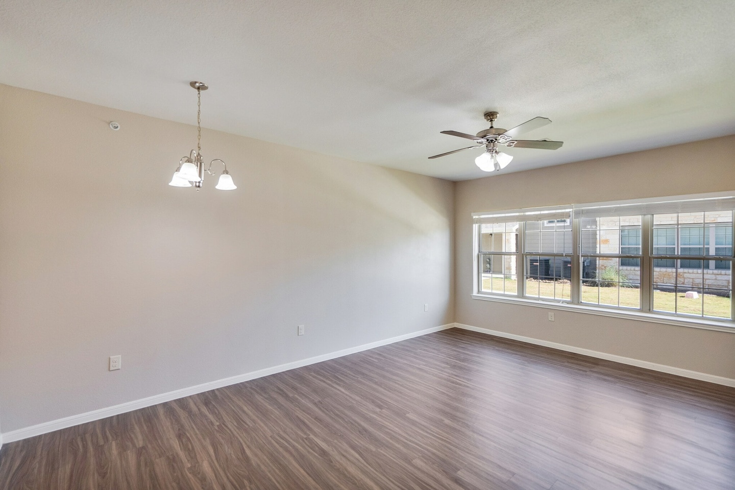 Rolling Hills Townhomes Image 17