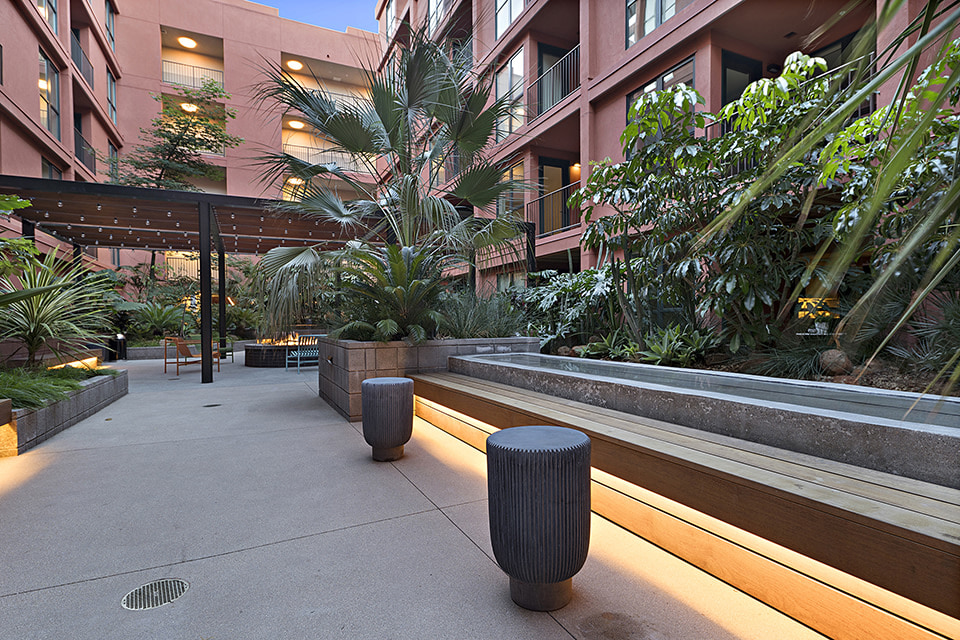 El Centro Apartments & Bungalows Image 9