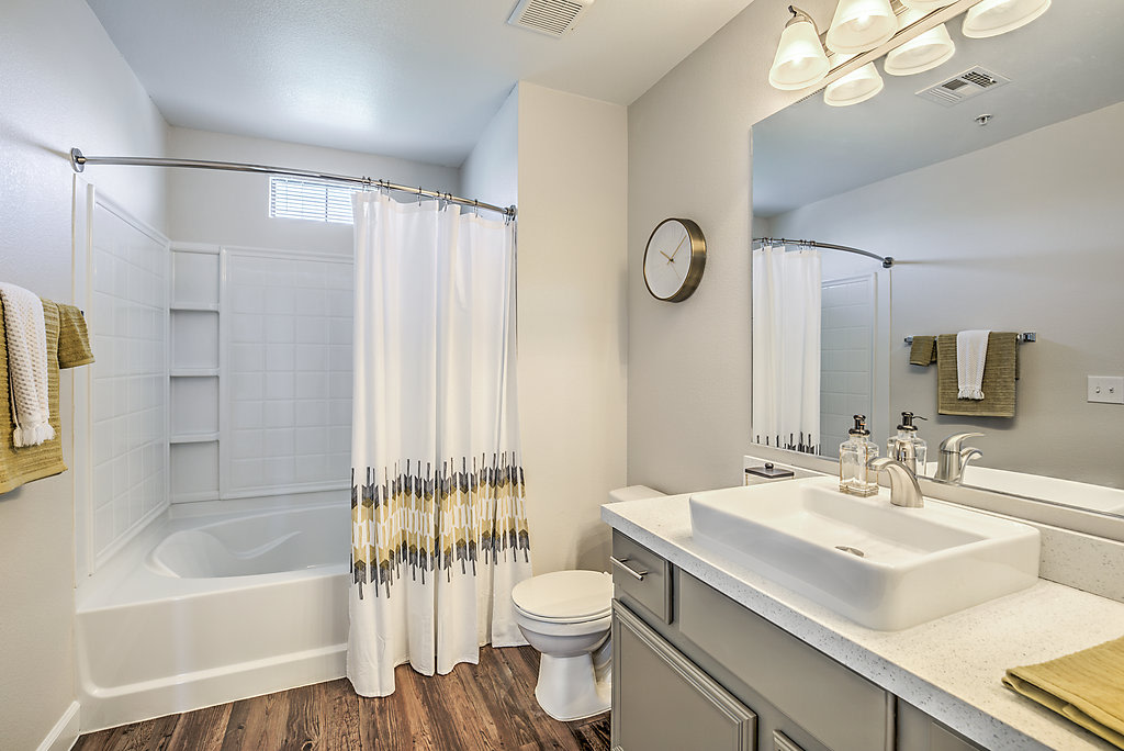 The Michael B Townhomes and Flats Image 40