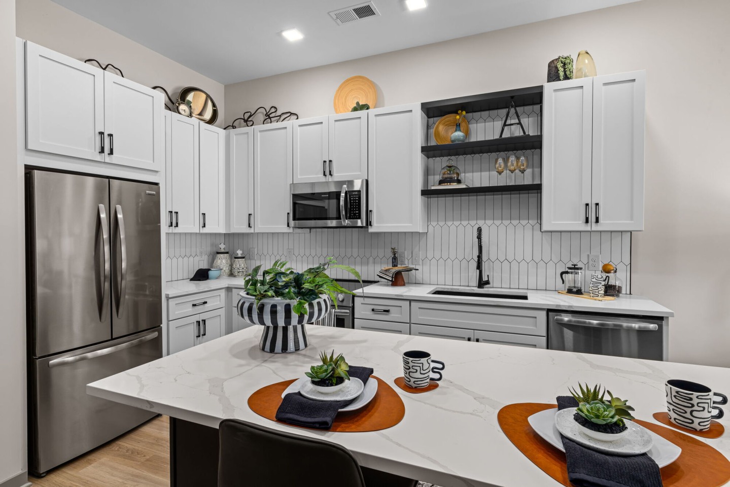 The Artreaux Apartments and Townhomes Image 12
