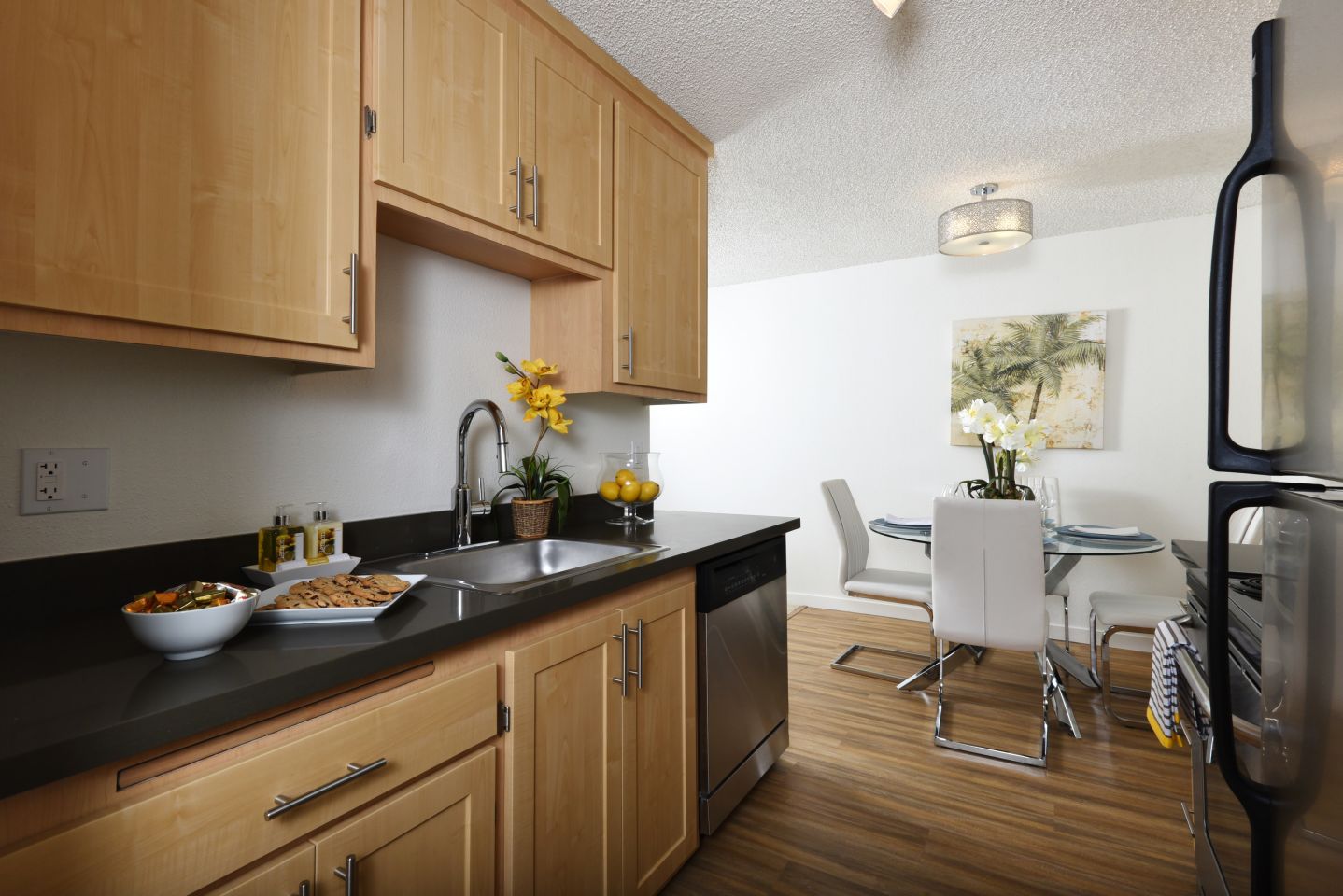 Oceanview Apartments Image 2