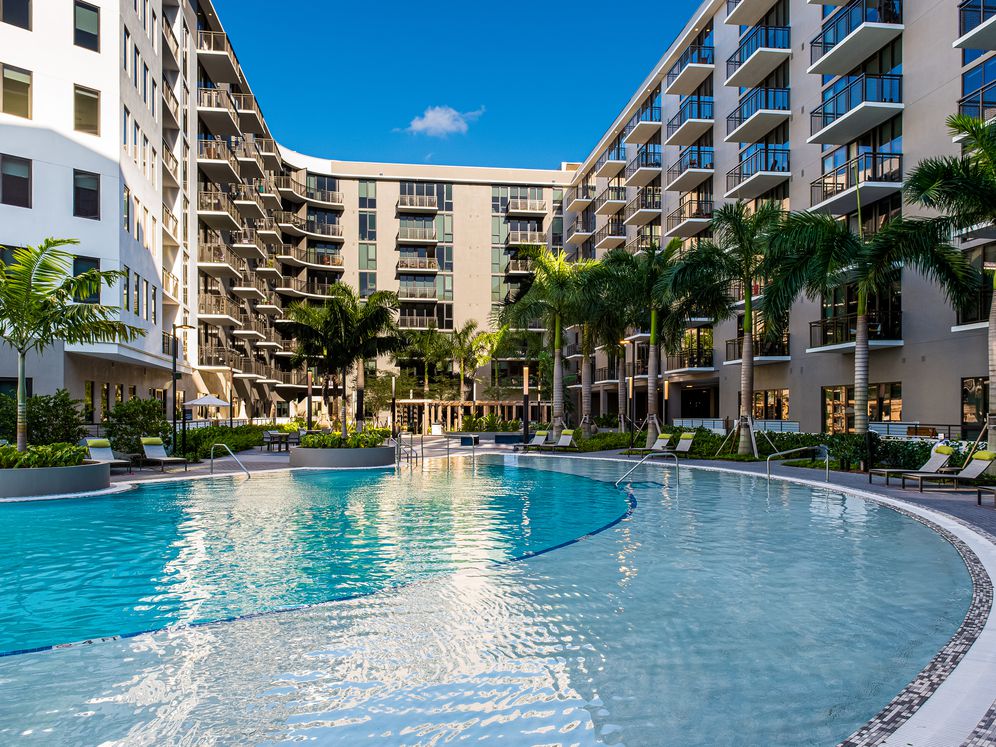 Avalon Doral Image 36