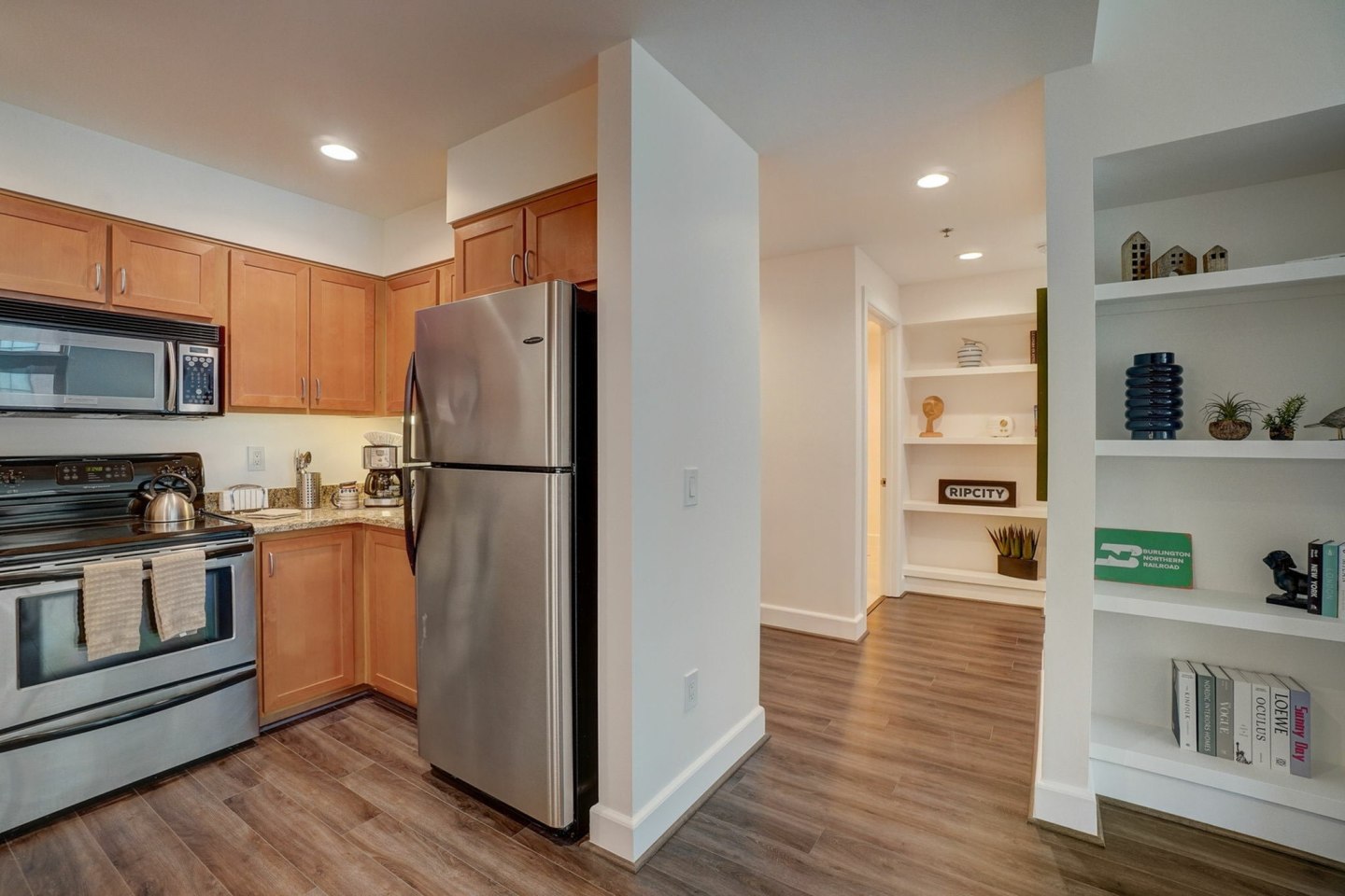 Burlington Tower Image 12