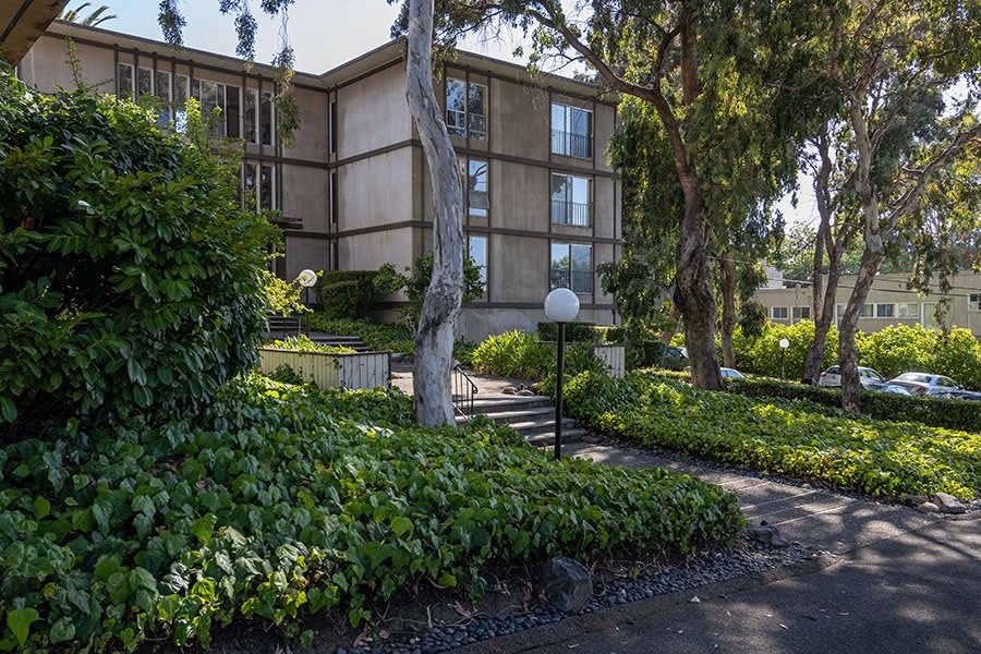225 Clifton Image 1