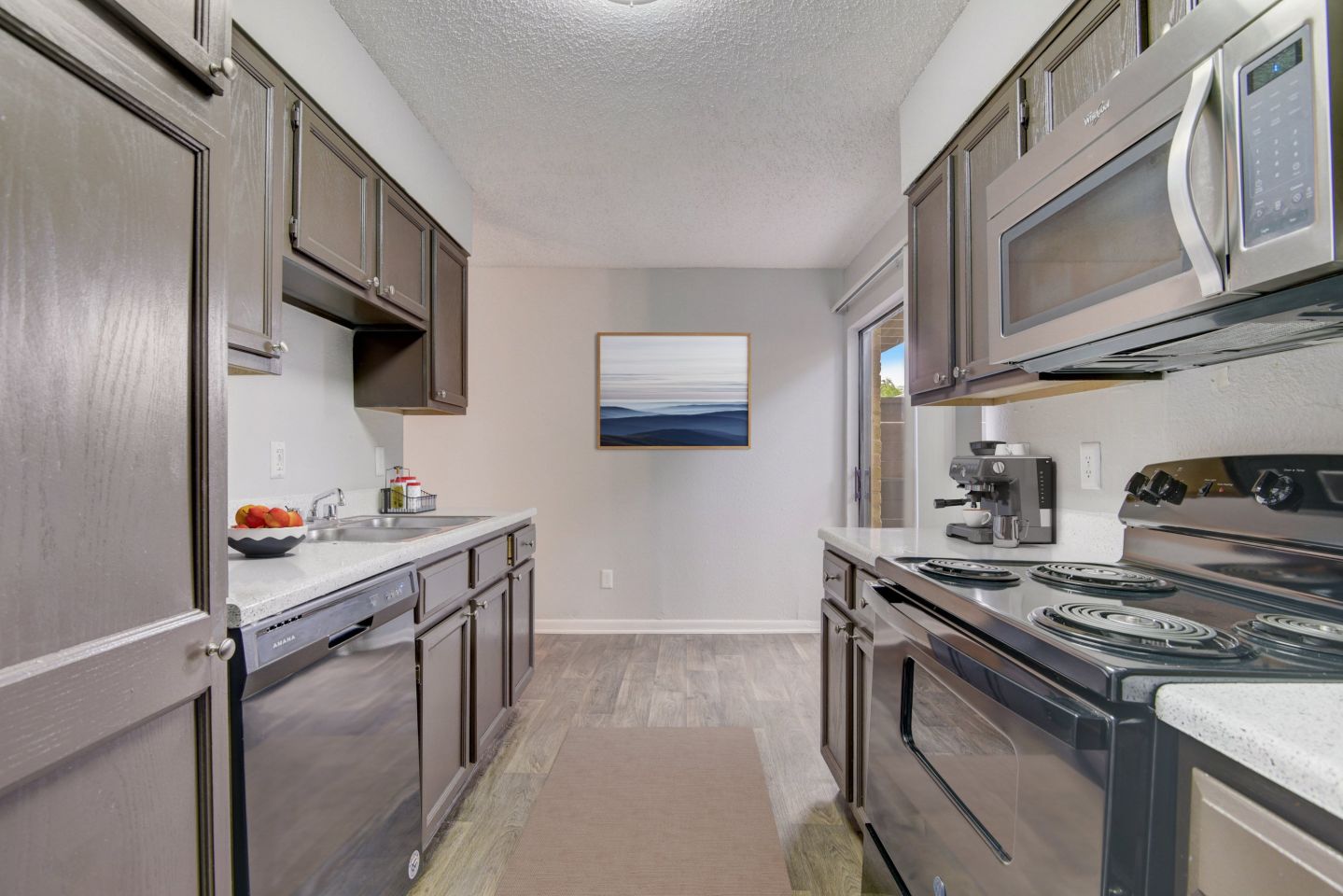 Lakefront Villas Image 3