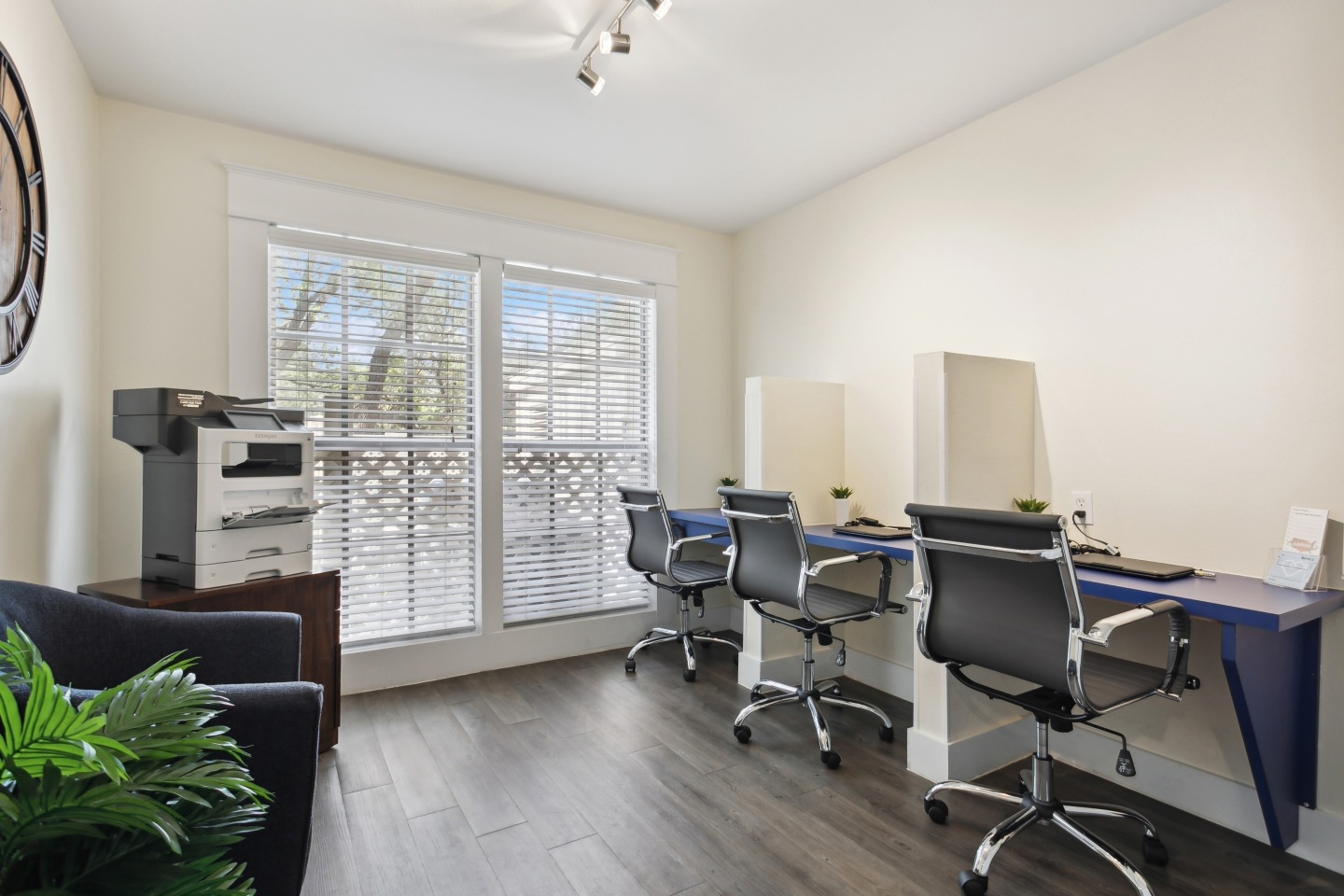 Mainsail South Residences Image 13