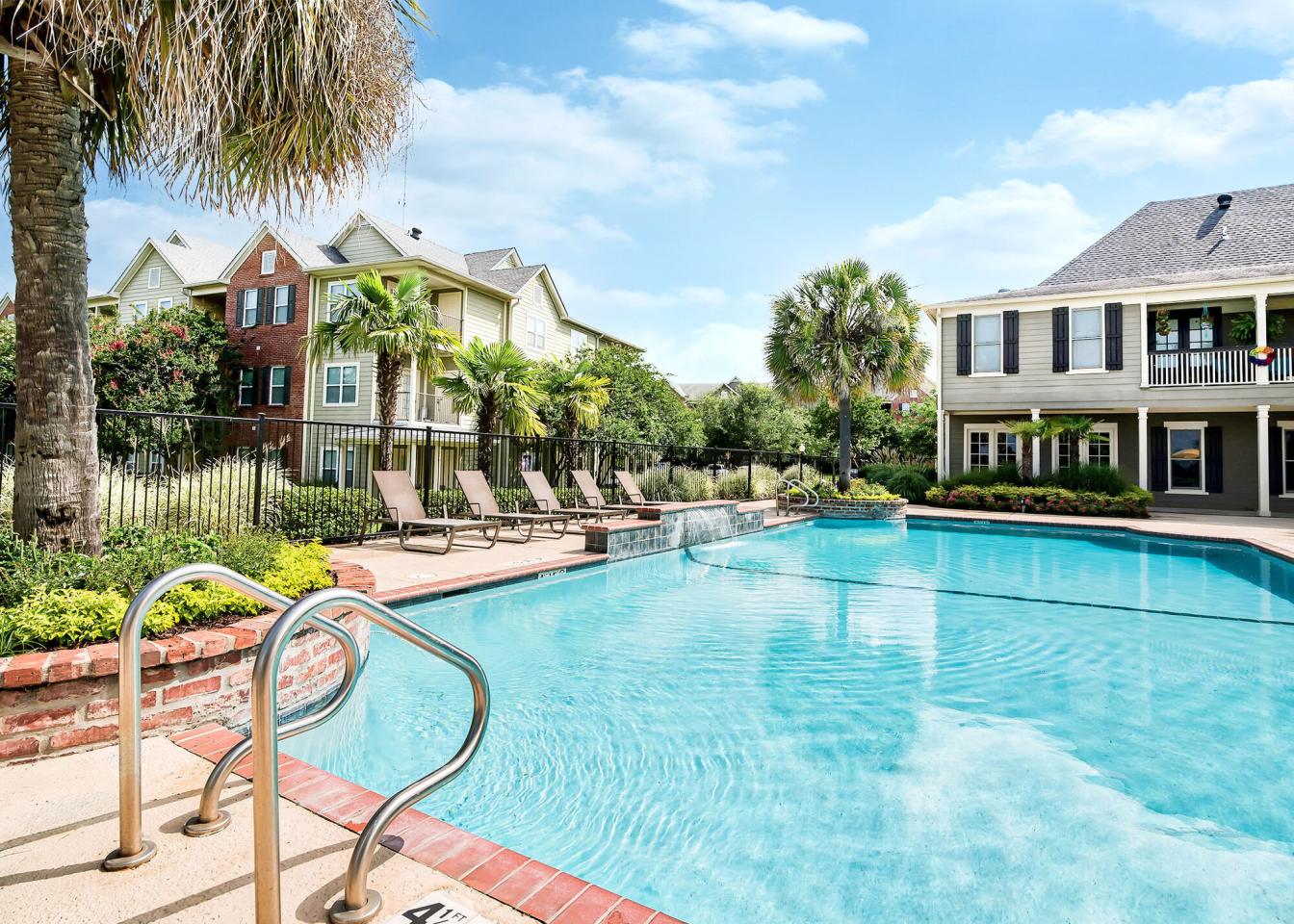 Cypress Lake Apartments Image 2