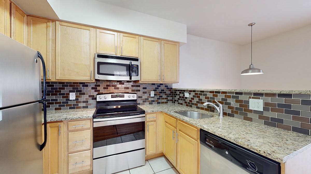 1485 Clayton Image 4