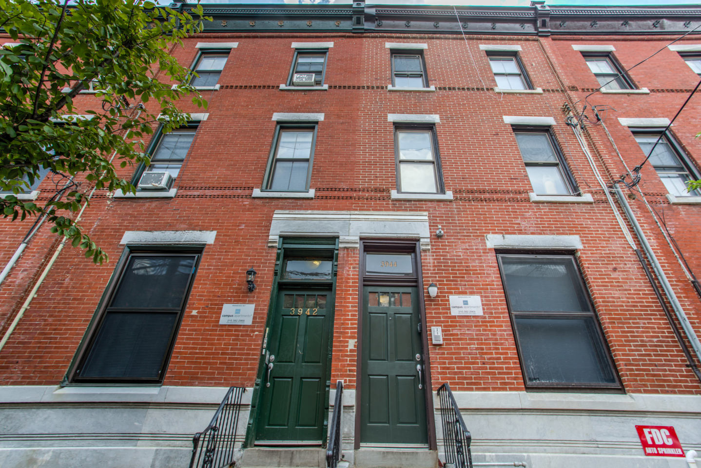 3942 Pine Street Image 1