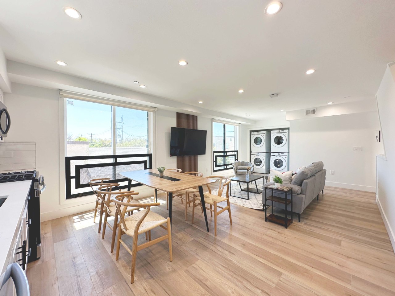 2909 Kenwood Avenue - Co-Living Housing Image 3