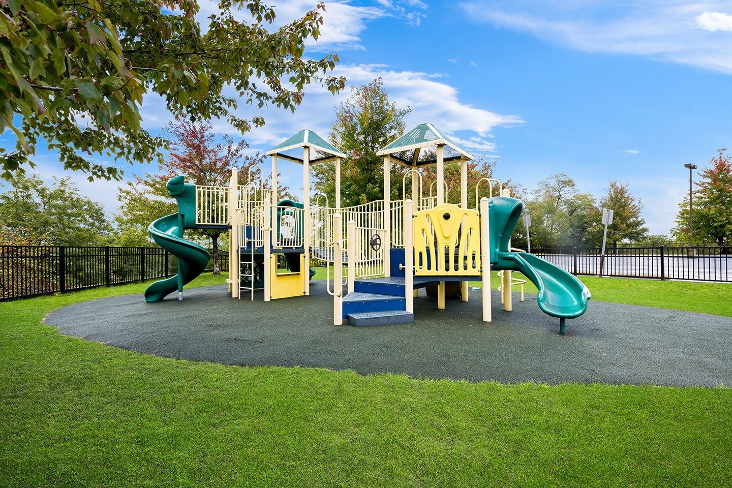 Tremont Pointe Image 16