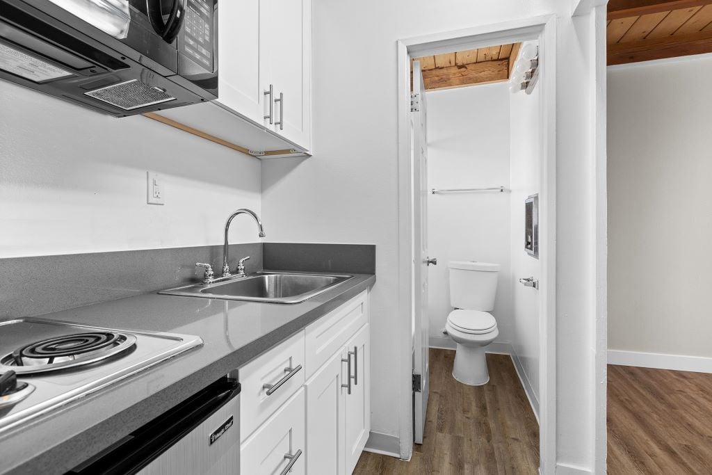 Parthenia Terrace Apartments Image 15