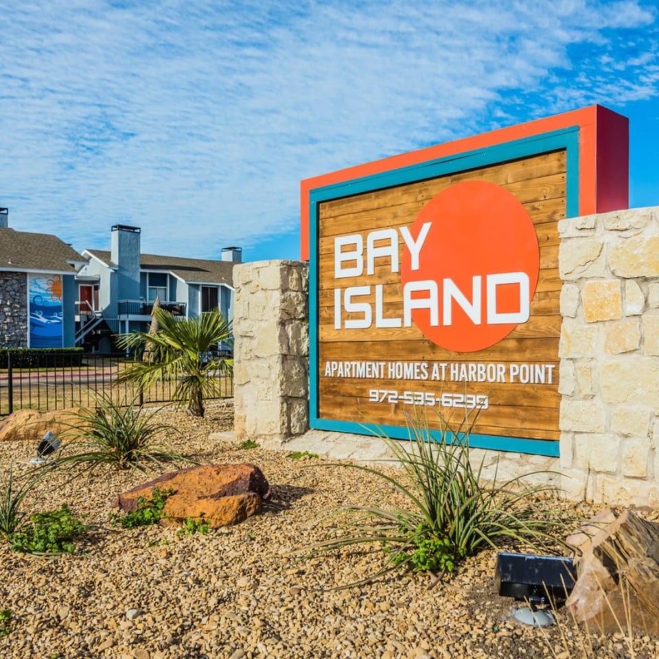 Bay Island Image 12