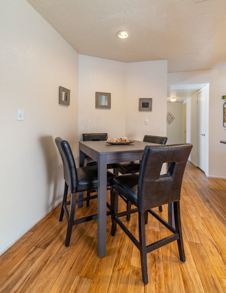 Oak Tree Park Apartments Image 5