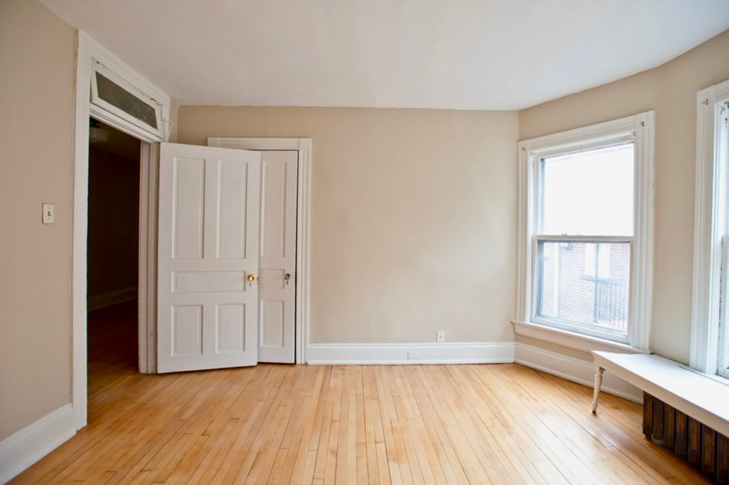 2216 E Ivanhoe Place Image 6