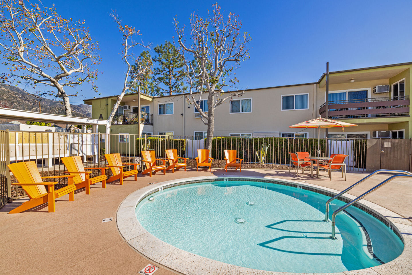 The Summit at La Crescenta Image 9