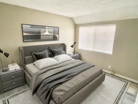 210 Garfield Image 3