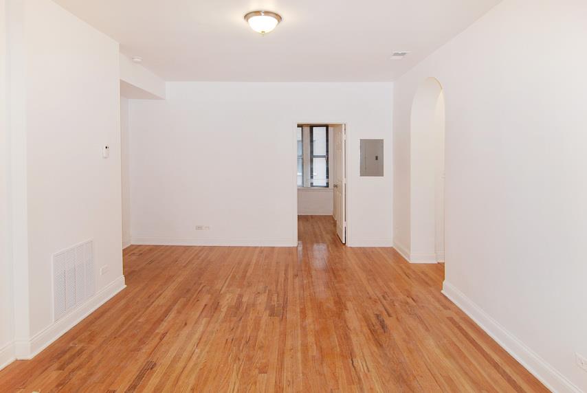 3501 W Adams St Image 2
