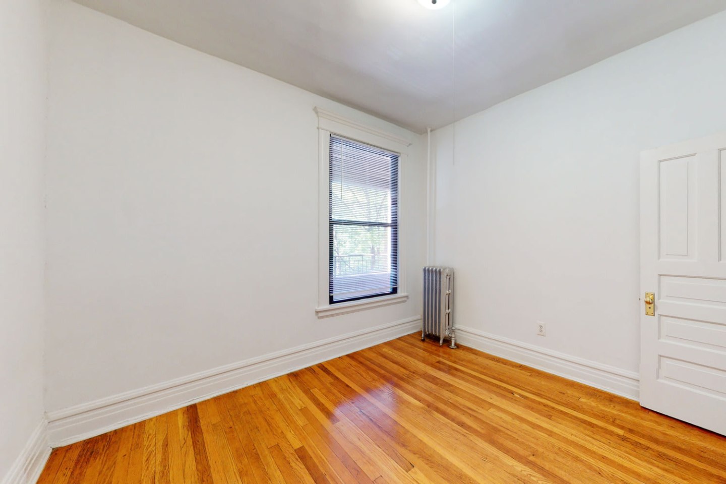 5405-5407 S. Woodlawn Avenue Image 4