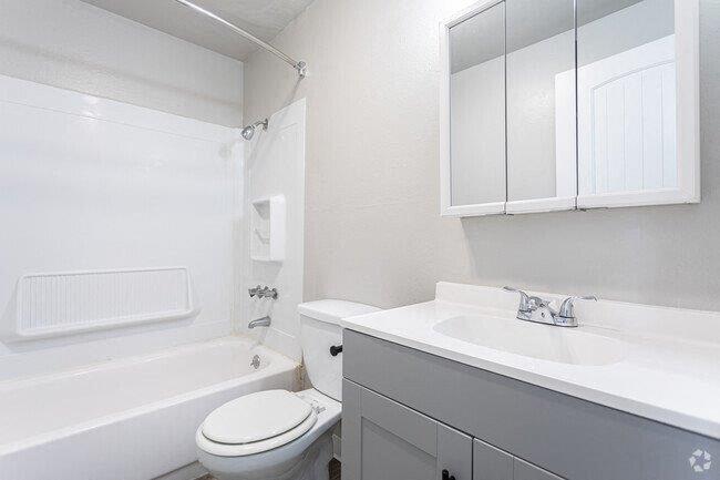 Central Pointe Image 14
