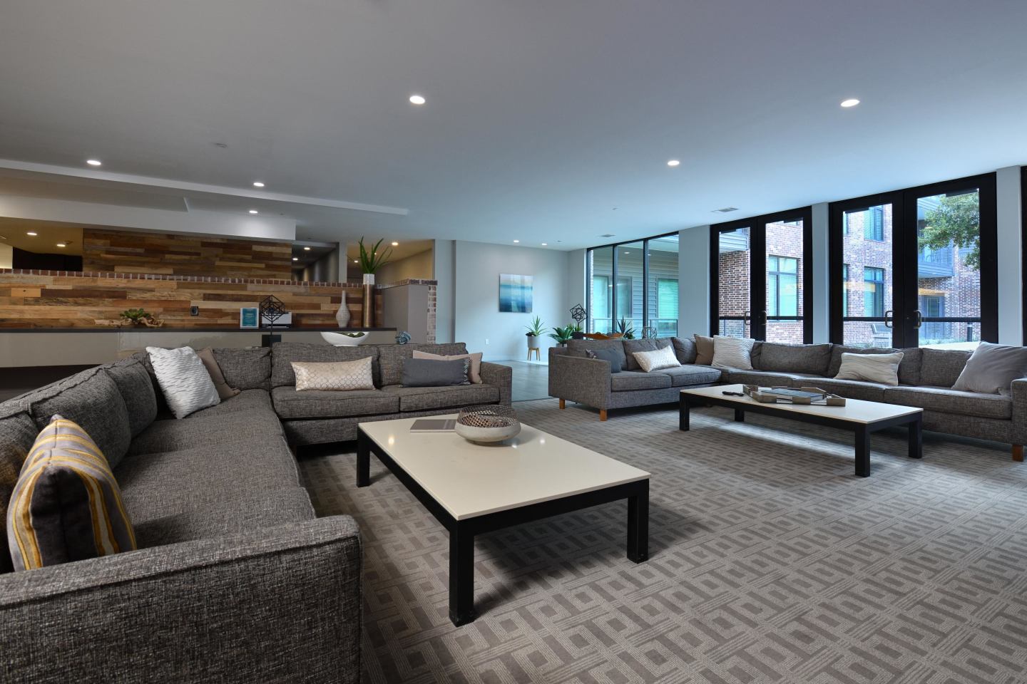 100 Park Image 61