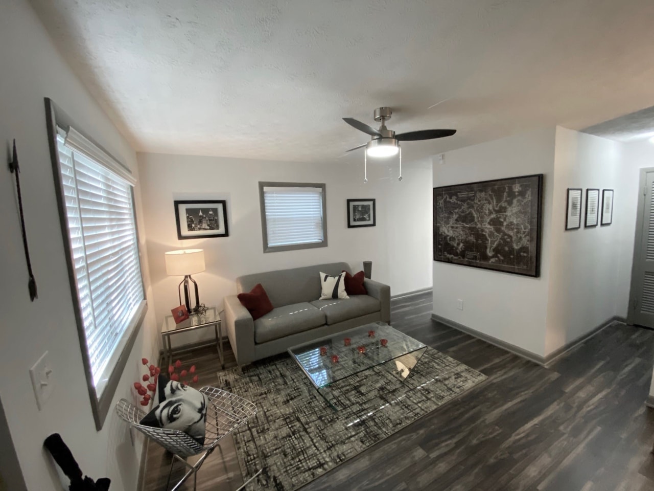 Myrtle Street Apartments Image 7