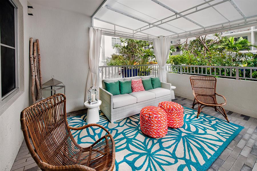 Berkshire Lauderdale By The Sea Image 3
