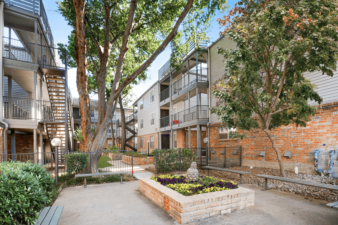 The Gardens Apartments Image 7