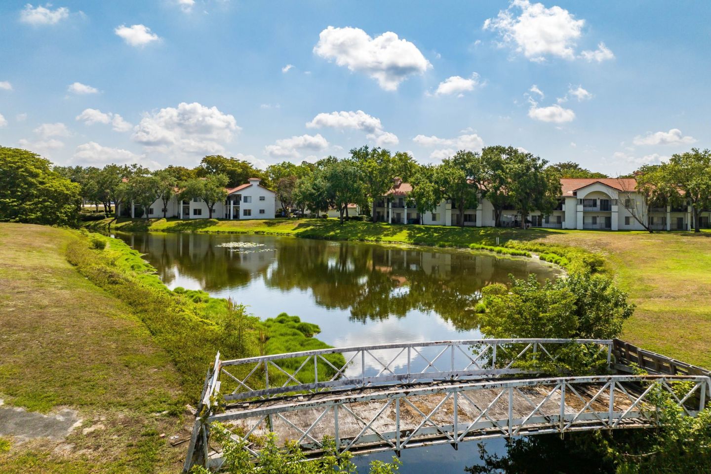 Pinebrook Pointe Image 8