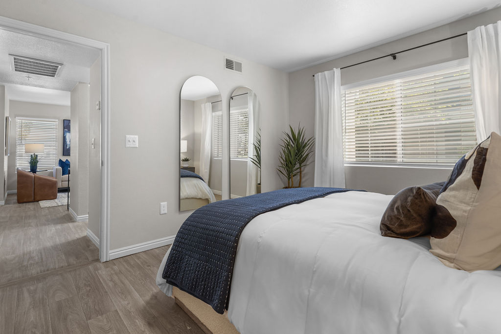 Remington Apartments Image 2