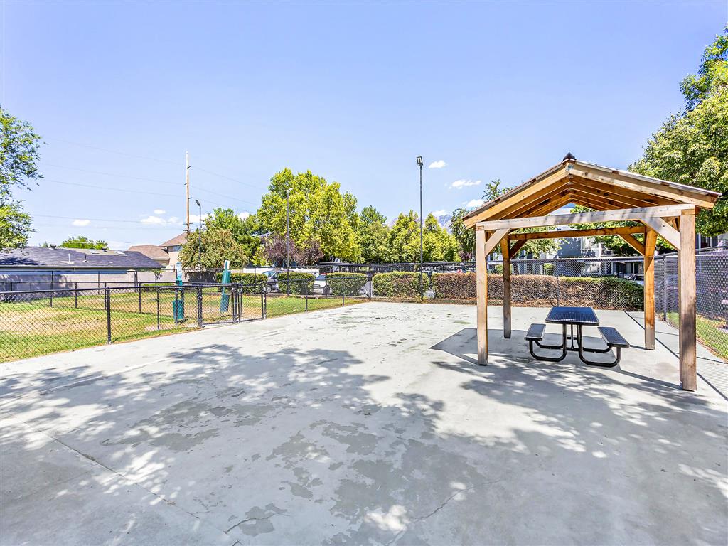James Pointe Apartments Image 6