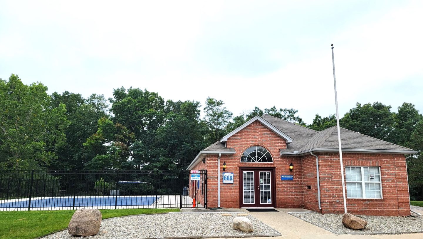 Huron Ridge Image 3